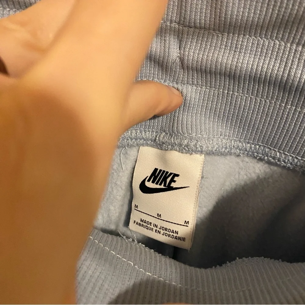 Nike Phoenix Fleece High Waisted Shorts size Medium